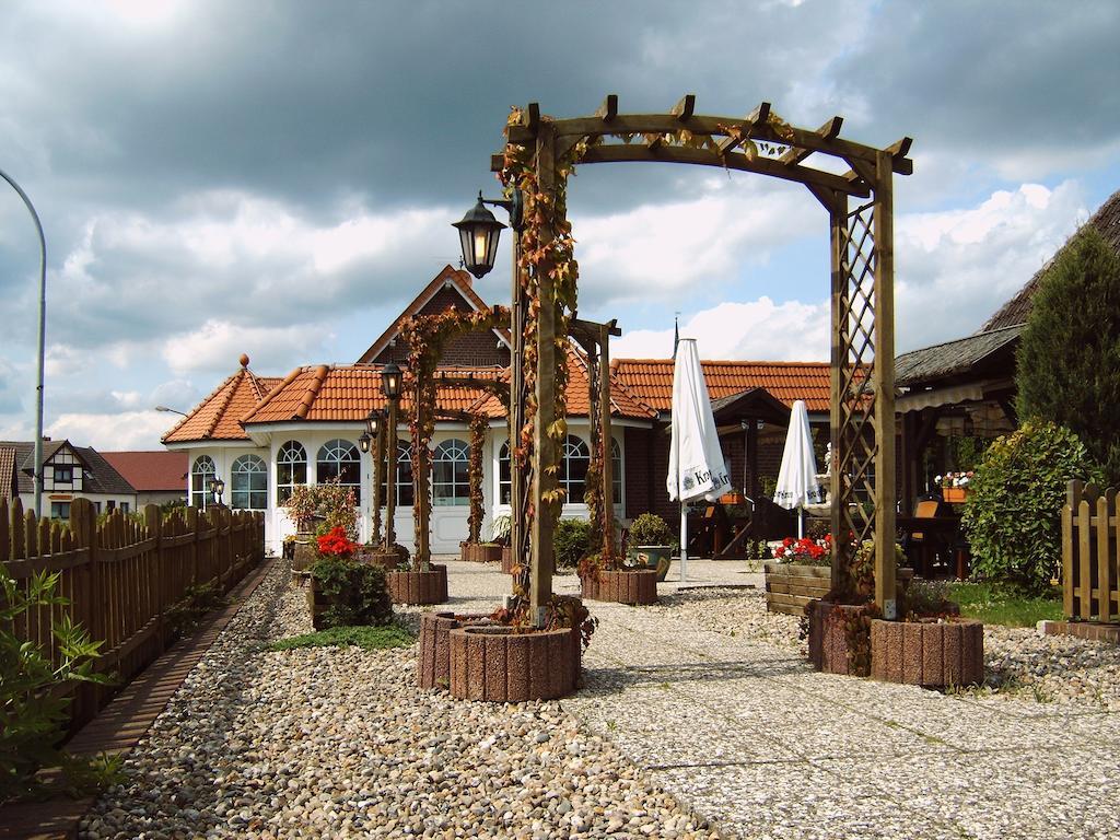 Hotel -Winterfelder Hof Apenburg-Winterfeld Luaran gambar